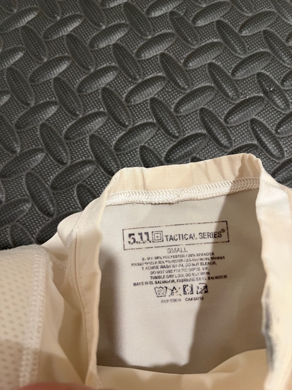5.11 Tactical Performance Base Layer - Picture 2 of 5